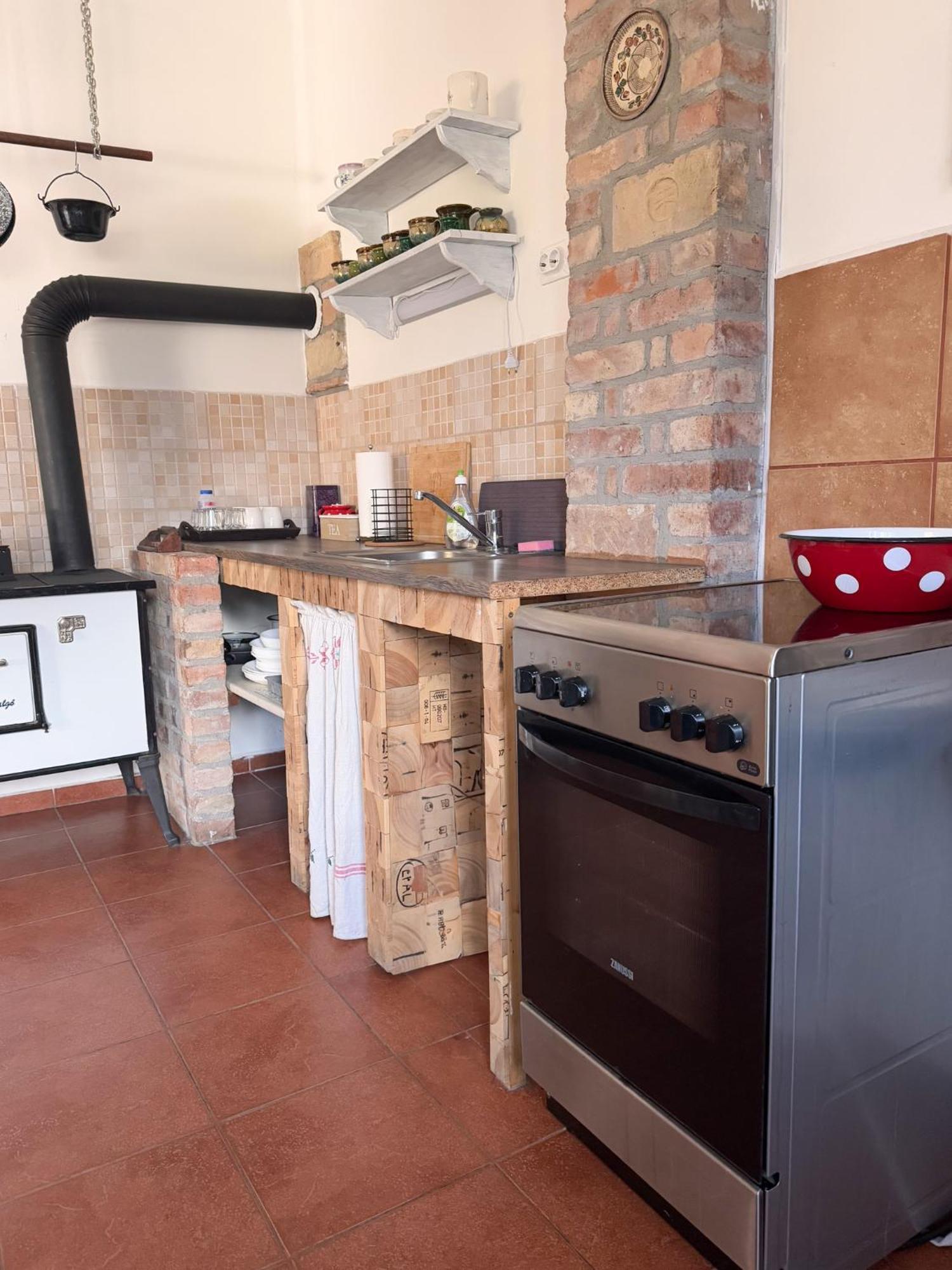 Apartmán Halhaza Vendeghaz Sirok Exteriér fotografie
